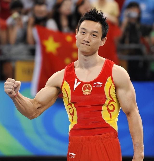 体操选手训练争取突破，冠军青睐的简单介绍