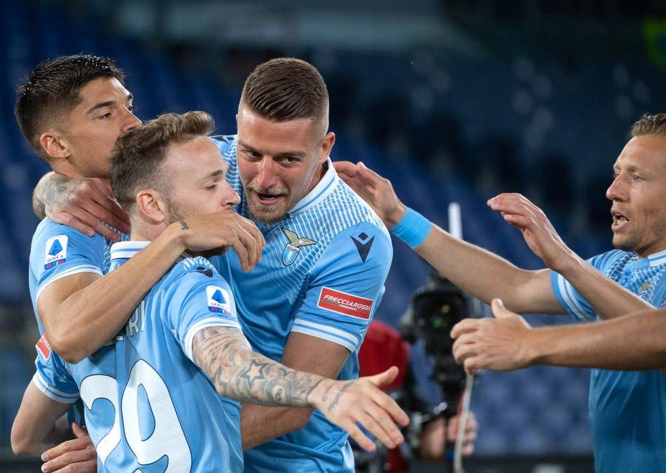 包含拉齐奥中场爆发，助球队取得三连胜的词条